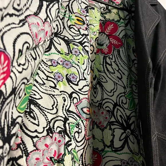 NWT Bandolino Stretch blazer.  Blue jean style.  Excellent condition. - Picture 6 of 7